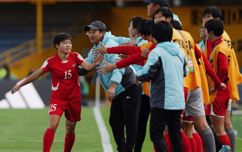 日本女足队连胜晋级，斩获赛场胜利