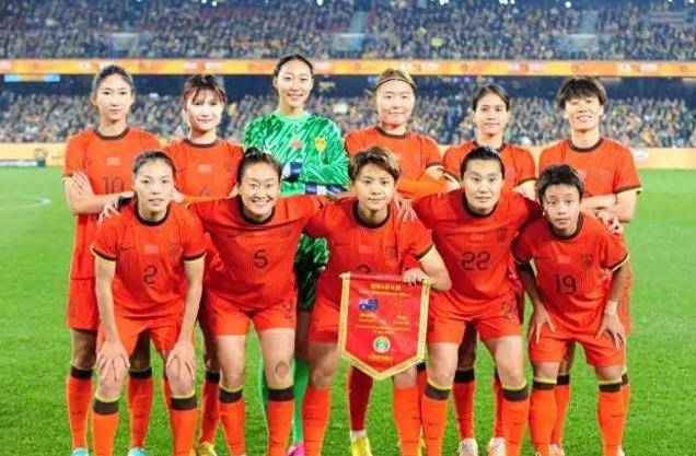 世界女足冠军收官之夜队伍全力战胜