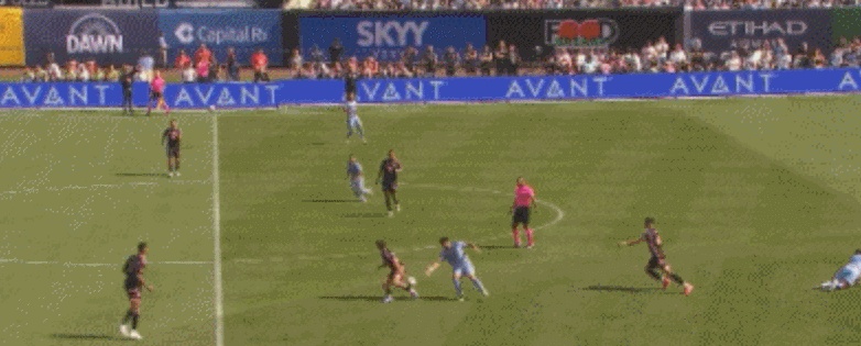 雷速直播-梅斯客场不敌对手，憾失三分