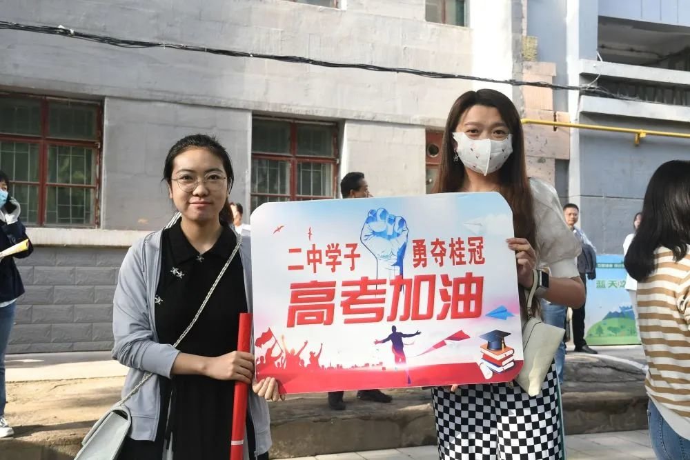 丹麦选手勇夺桂冠，梦想成真